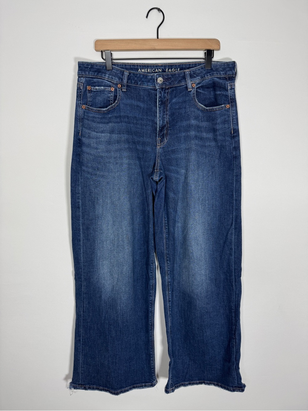 WJ404 {American Eagle} "Low Rise Baggy Wide Leg" Blue Relaxed Loose Denim Jeans